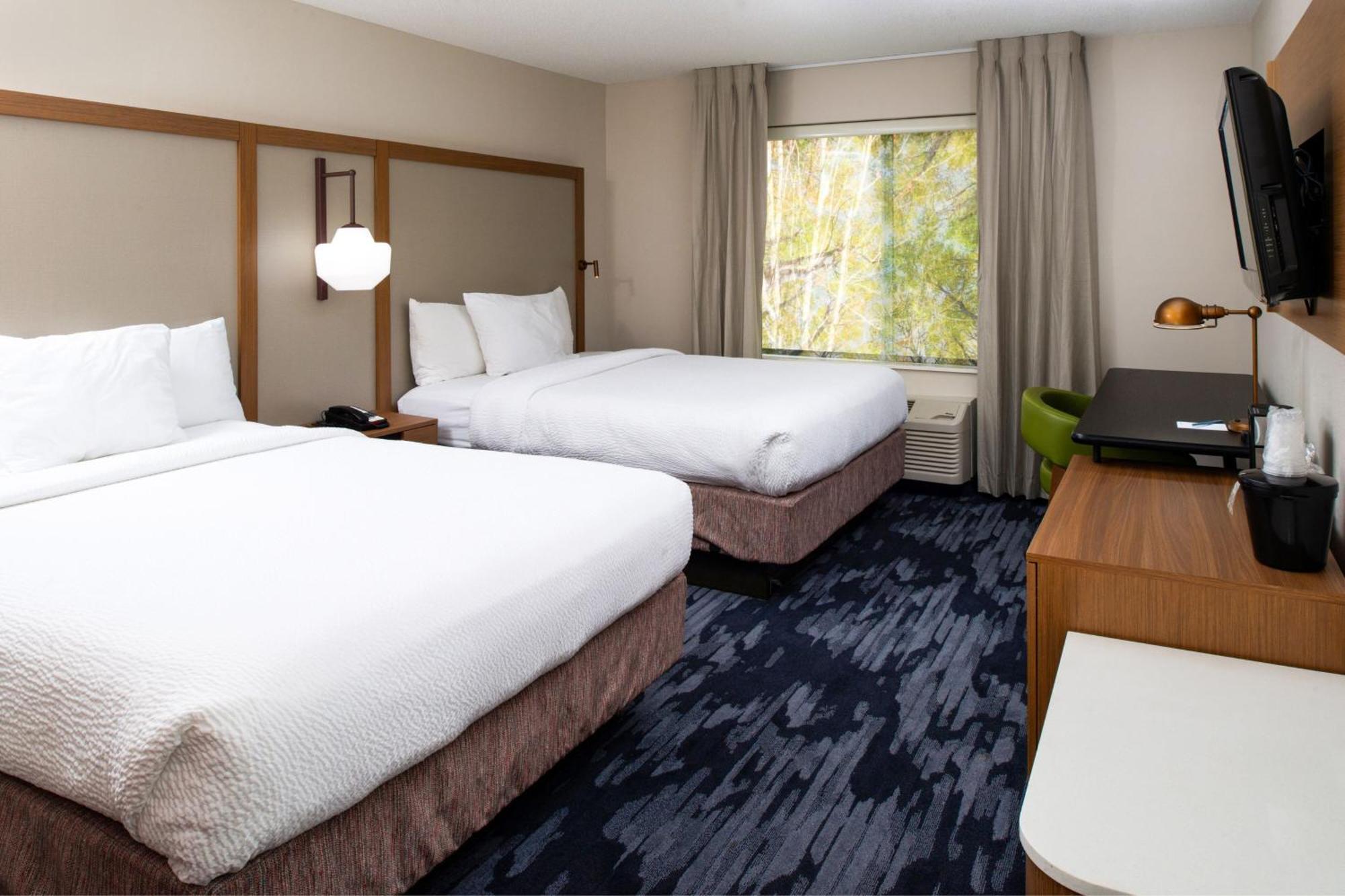Fairfield Inn & Suites Greensboro Wendover Екстериор снимка